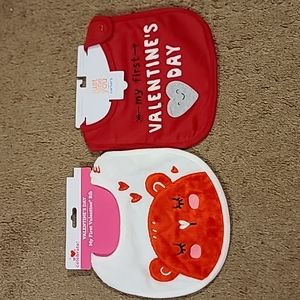 Cute unisex baby bibs set